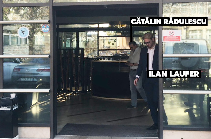 Ilan Laufer și Cătălin Rădulescu pleacă după întâlnirea ce a avut loc într-un restaurant de pe malul lacului Herăstrău