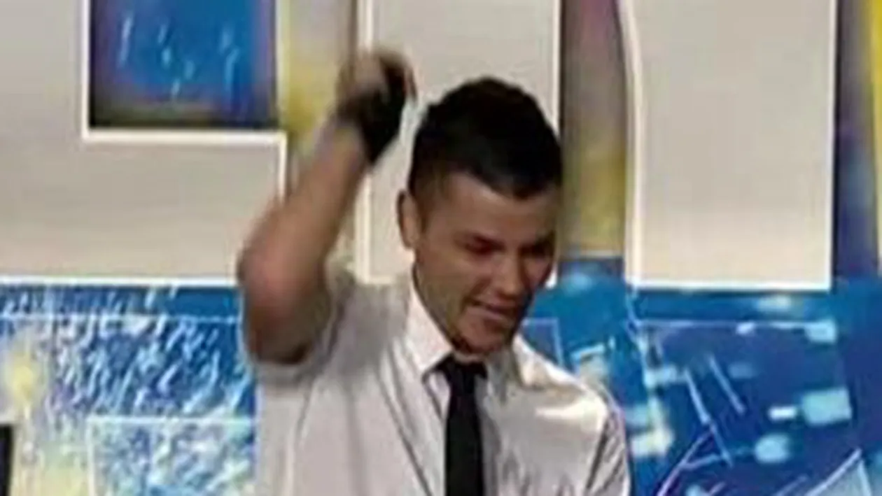 VIDEO Luca Valentin si-a demosntrat abilitatile de barman la Romanii au talent! VEZI AICI cum face sticlele sa zboare