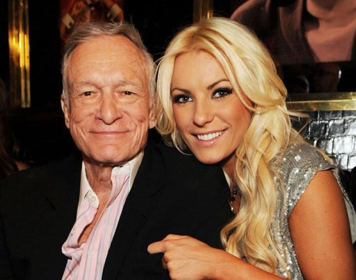 Văduva lui Hugh Hefner, prima declaraţie după moartea acestuia: „A fost un erou american!”