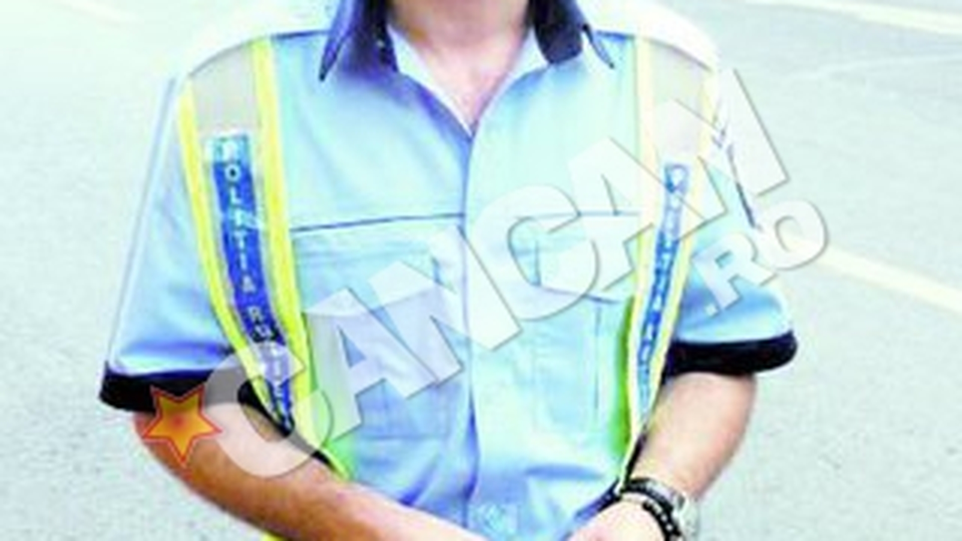 Emisiunea de farse "Trageti pe dreapta" a fost interzisa. Fatu, obligat de politisti sa predea uniforma si sirena