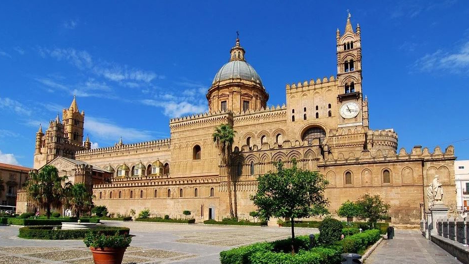 Vești bune din Sicilia! Autoritățile de aici vor plăti jumătate din biletul de avion și o treime din cazare pentru turiștii care vor să o viziteze la toamnă