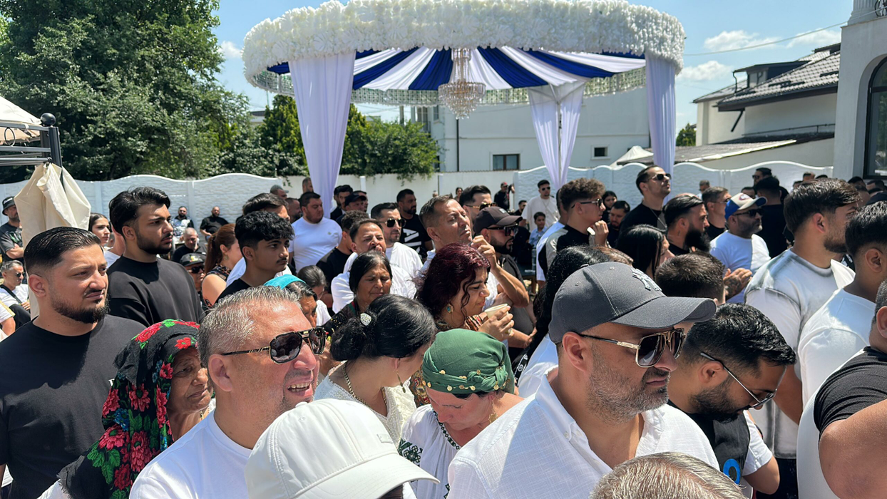 Ciprian Pian, condus pe ultimul drum! Imaginile durerii în 100 de fotografii
