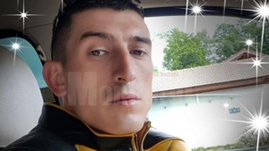 Șofer beat, prins de polițiști în timp ce făcea LIVE la volan