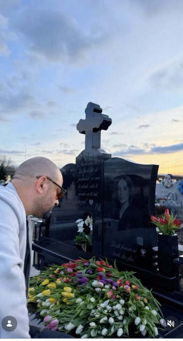 Gestul făcut de Claudiu Molnar la mormântul soției, chiar de Ziua Îndrăgostiților. Ți se rupe sufletul!