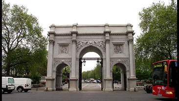 Zeci de romani de etnie roma fac haos in Londra!