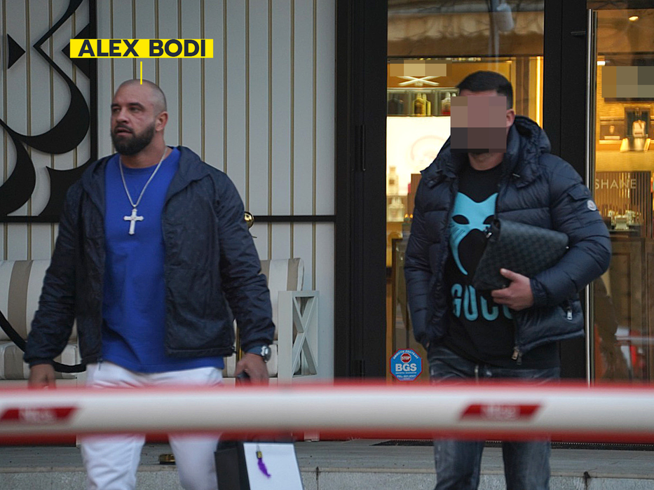 Alex Bodi părăsește parfumeria (Foto: CANCAN.RO)