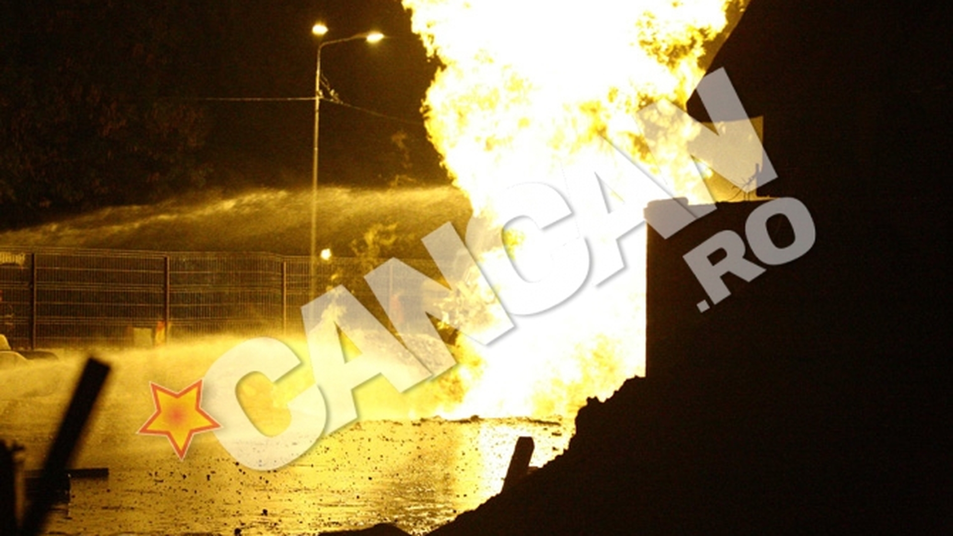 Incendiu urias in Capitala! Drumul Taberei, sub alerta de explozie! O conducta cu gaz a ars minute intregi cu flacari inalte de zeci de metri