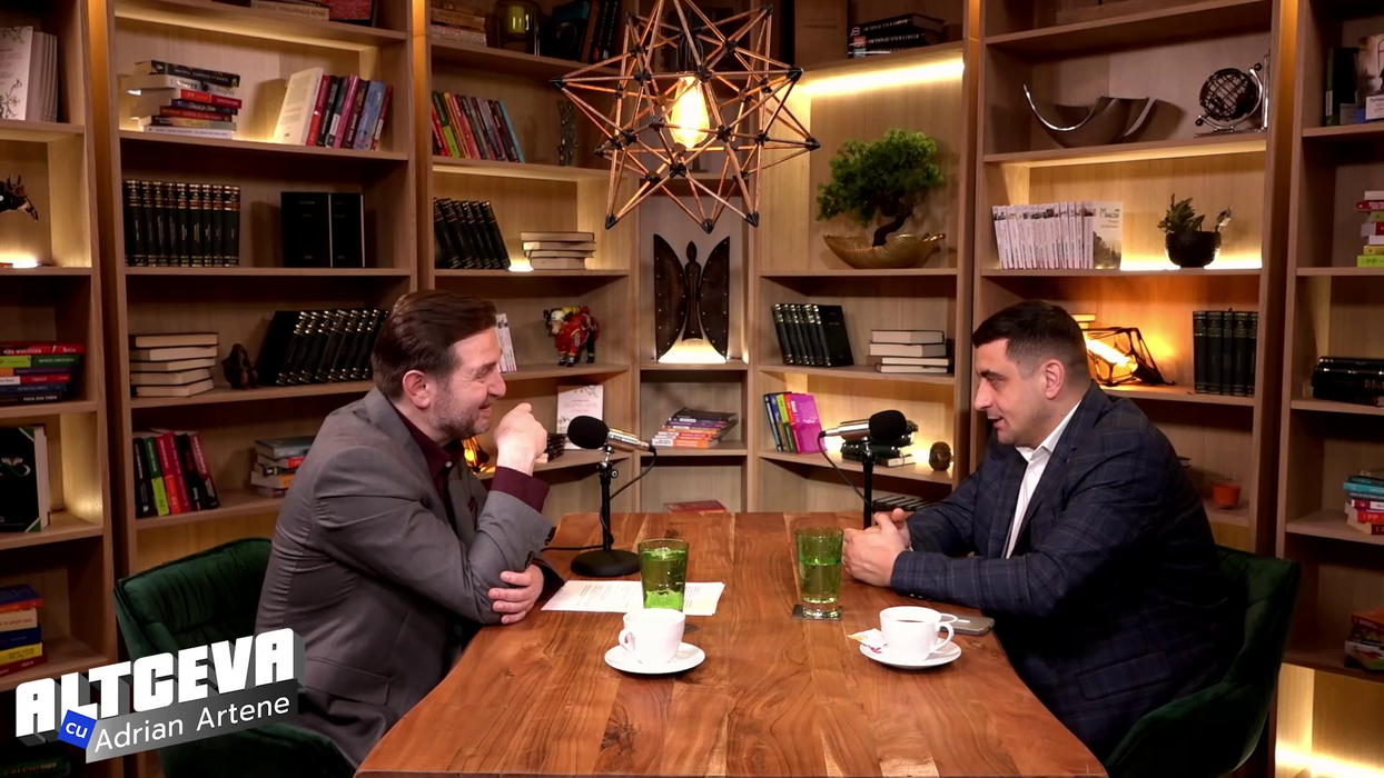 Podcastul poate fi urmărit integral pe canalul de YouTube ”ALTCEVA cu Adrian Artene” / (Sursa: Captură video)
