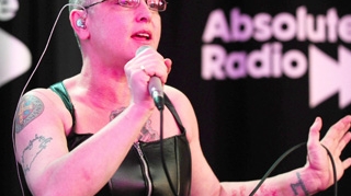 Sinead O'Connor si-a anulat turneul din cauza tulburarilor psihice