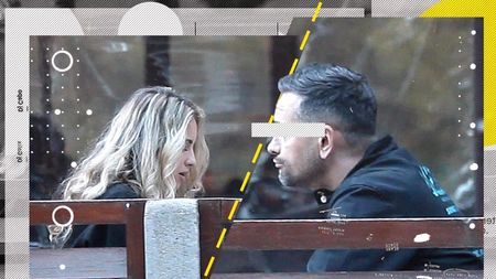 Concurenta de la ”Ferma” a ieșit la terasă fără iubit. Cui i-a ”ciugulit” din farfurie Otniela Sandu?