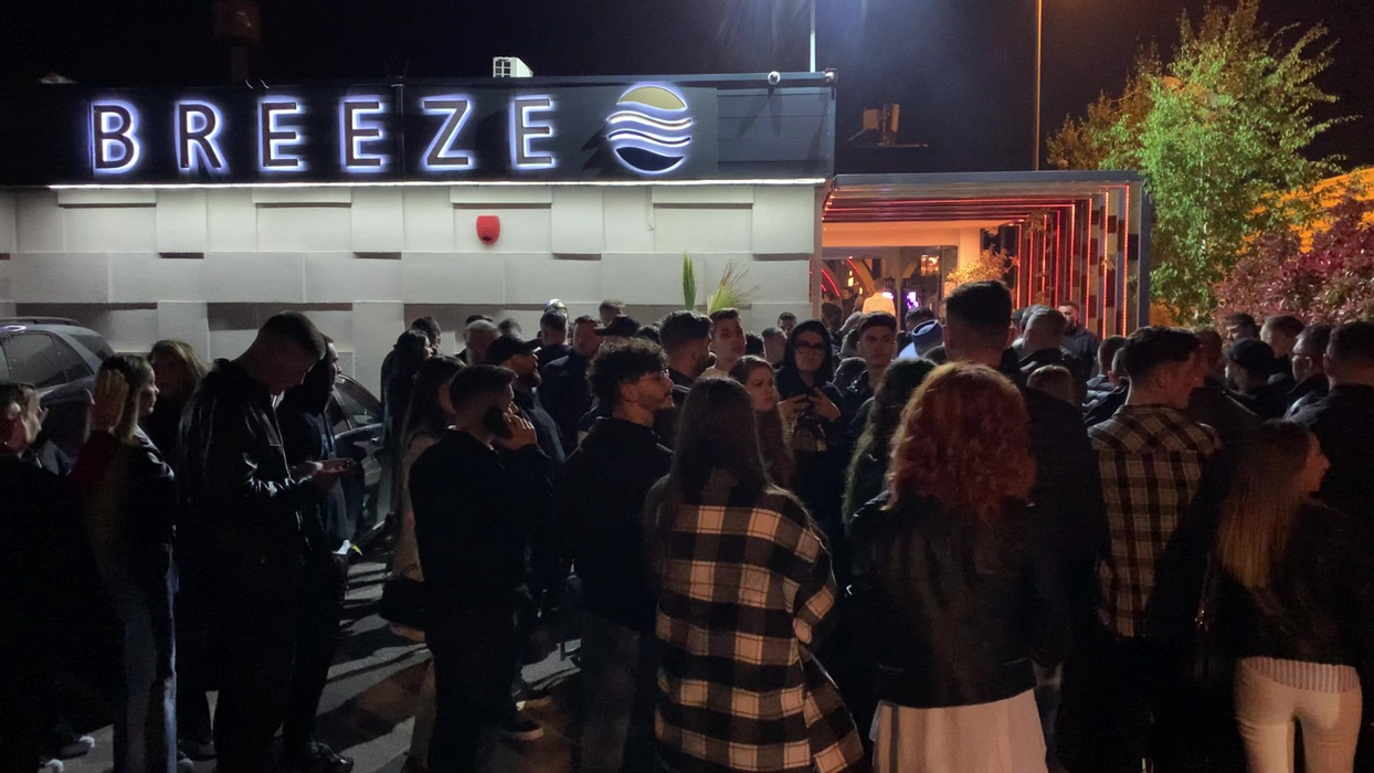 "Cartierul general" al petrecerii de 1 Mai de la Mamaia s-a mutat, de la Loft și Nuba, la Breeze (Foto: CANCAN.RO)