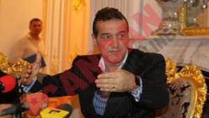 Gigi Becali: "Steaua are un viitor antrenor in proportie de 500%. Nu e Piturca, e altul. "