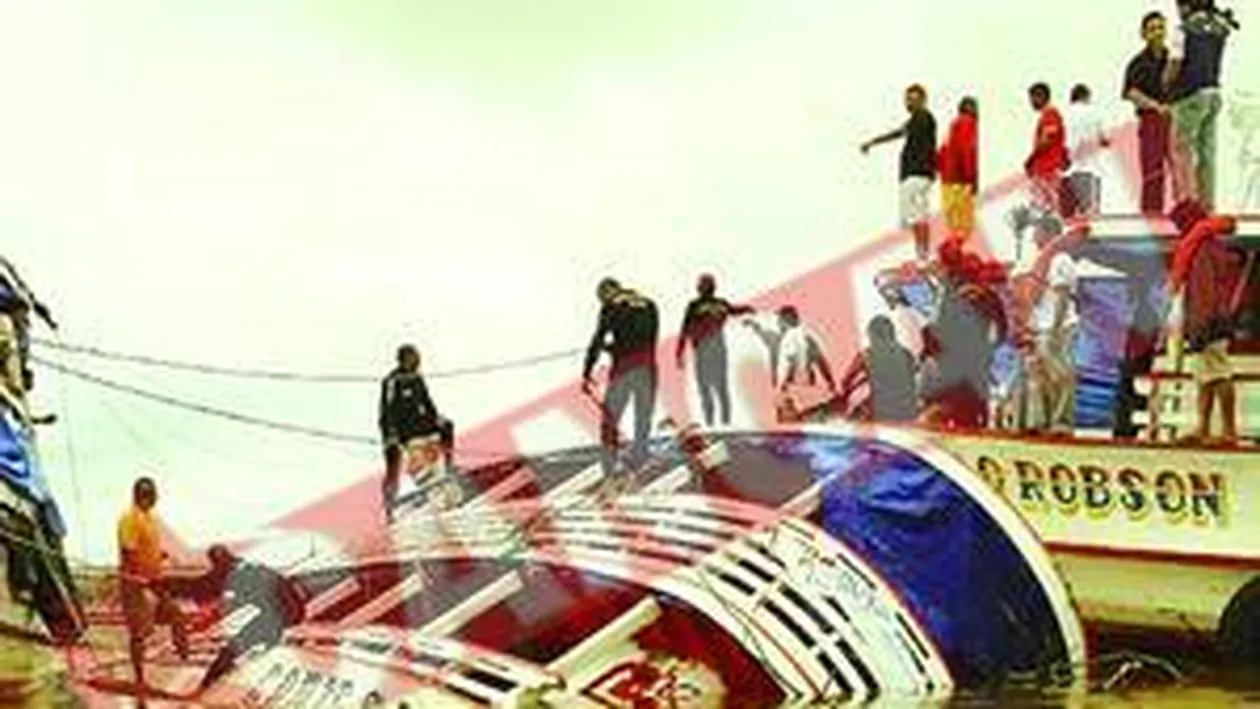 Vapor cu 110 persoane la bord, scufundat in Brazilia