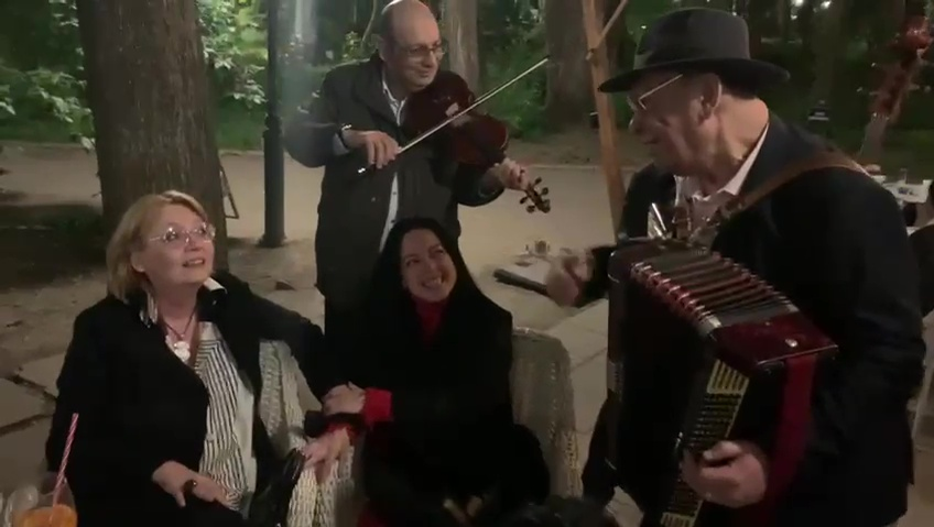 Ștefan Bănică Jr. și Emilia Popescu.