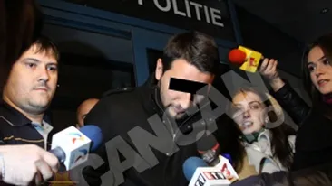 Profesorul acuzat de viol a fost eliberat! Elevii sunt alaturi de el! Va asteptam la scoala, domn' profesor!