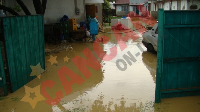 Ploaia a facut prapad in tara
