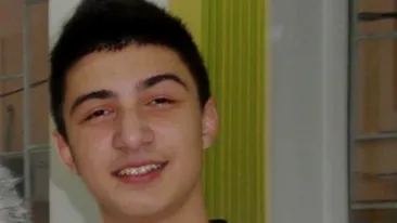 Si-a ascuns foarte bine crima, dar un detaliu l-a dat de gol in fata politistilor! Afla ce greseala l-a trimis dupa gratii pe Cristi, elevul din Ferentari care si-a injunghiat amicul in inima!