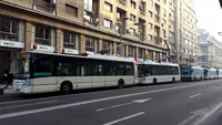 Haos în Bucureşti! Zeci de troleibuze blocate pe mai multe bulevarde din cauza unei pene de curent