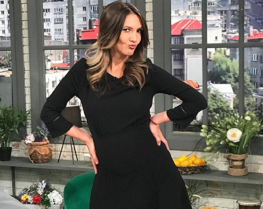 Adela Popescu este îngrijorată înainte de naștere: ”Oare cum o să ne descurcăm”?