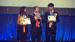 Un tanar din Ramnicu Valcea a câştigat marele premiu la concursul de cercetare Intel ISEF din SUA!