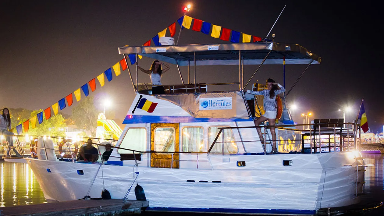 Cât costă o plimbare cu vaporașul la mare de Ziua Marinei! Turiștii au la dispoziție mai multe opțiuni