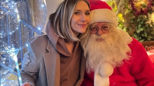 Adela Popescu, dezvăluiri din perioada copilăriei. Ce amintiri are prezentatoarea TV despre Moş Crăciun
