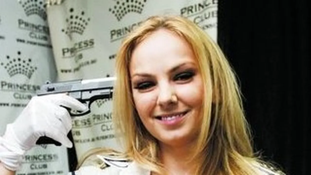 Roxana Ionescu le-a povestit apropiatilor ca si-a incheiat socotelile cu sotul infidel. E gata de divort!