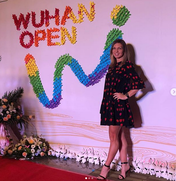 Simona Halep, ținută de senzație înaintea turneului de la Wuhan. ”Ești prințesa noastră frumoasă”, au spus fanii