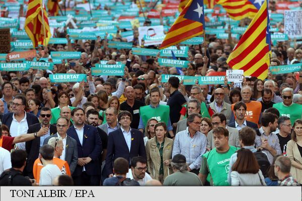 Protest de proporţii la Barcelona! Peste jumătate de milion de oameni au ieşit în stradă
