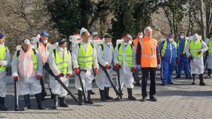 Dezinfecție împotriva coronavirusului în municipiul Râmnicu Vâlcea. Au fost ”atacate” mai multe cartiere din oraș