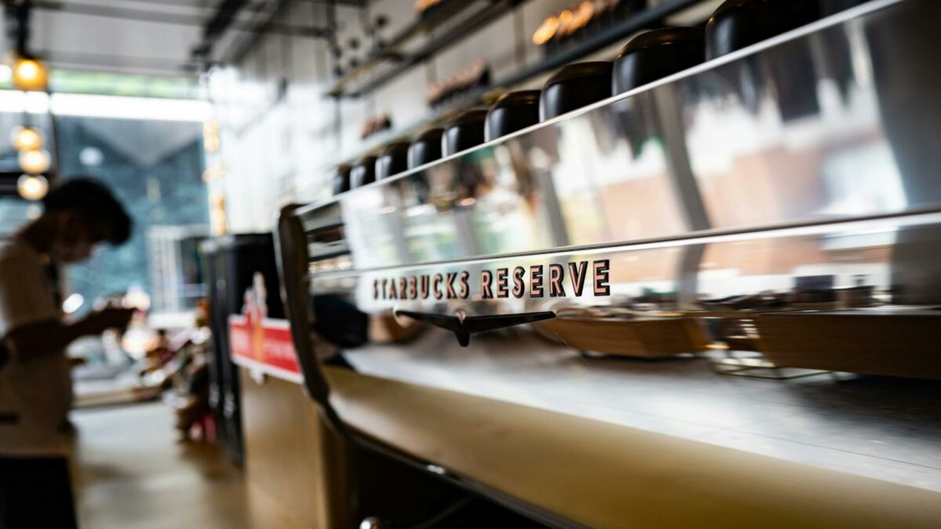 Starbucks-ul secret al CIA: cea mai discretă cafea din lume se bea la Langley