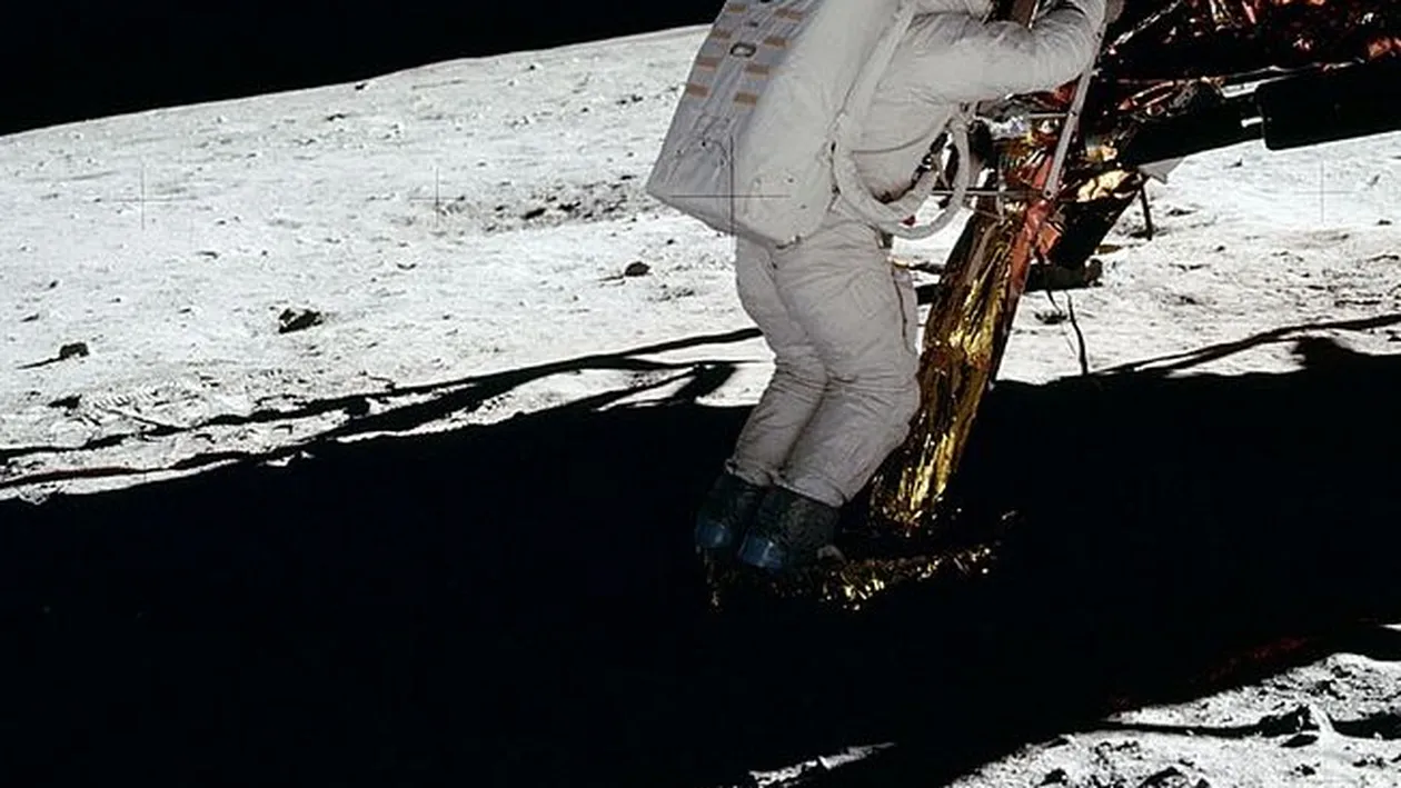 49 de ani de la aselenizare. Neil Armstrong și Edwin „Buzz” Aldrin, primii oameni care au pășit pe Lună