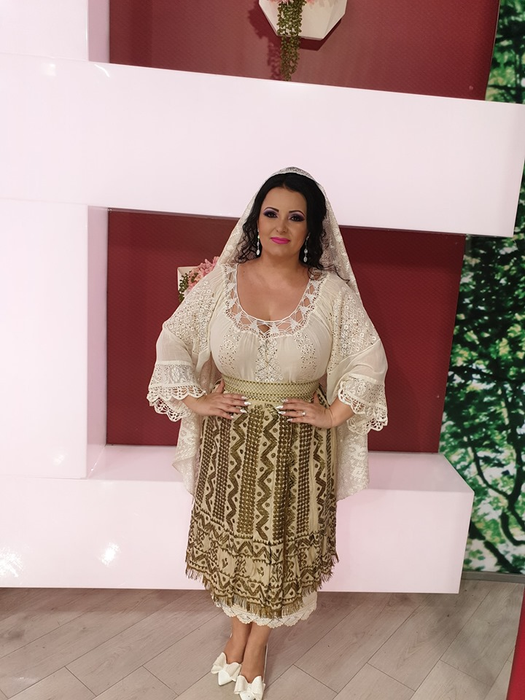 Silvana Rîciu și Nicușor Ioniță se căsătoresc civil. Primele poze cu artista în rochie de mireasă