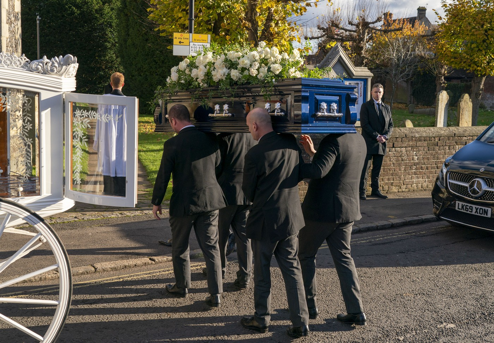20.11.2024. The Funeral of Liam Payne. 

Material must be credited "The Sun/News Licensing" unless otherwise agreed. 100% surcharge if not credited. Online rights need to be cleared separately. Strictly one time use only subject to agreement with News Licensing,Image: 937229549, License: Rights-managed, Restrictions: Usage is subject to our terms and conditions. Electronic storage is prohibited., Model Release: no