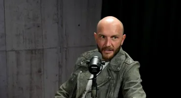 Cuplul anului 2026 în showbiz: Cătălin Bordea s-a cuplat cu o puștoaică de 20 de ani. Mama ei este de o vârstă cu el