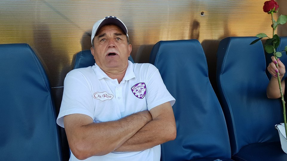 Ionuţ Popa, complet schimbat fără mustaţă