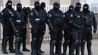 Trei persoane, retinute in urma unui conflict izbucnit intre doua clanuri din Buzau