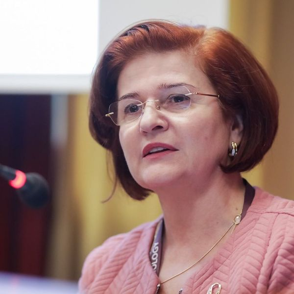 Povestea lui Alexandru Checheriță, medicul care a preferat siguranța apartamentului său când a fost chemat să lupte împotriva coronavirusului