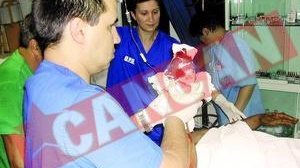 Medicii ieseni au pus la loc o mana retezata de circular