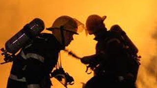 Incendiu intr-un bloc din centrul Capitalei, 20 de locatari au fost evacuati