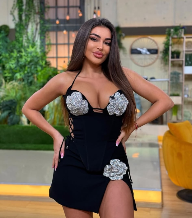 Elena Ionescu spune cum s-a schimbat viața ei după nașterea lui Răzvan/ sursa: Instagram