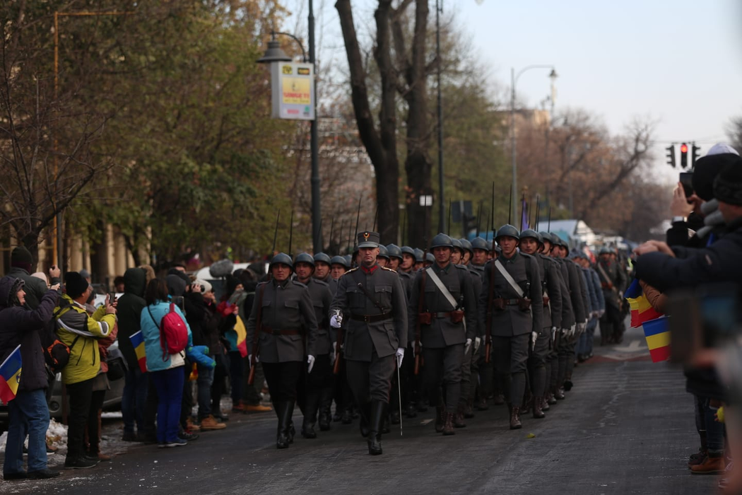 CANCAN.ro transmite LIVE de la mega-parada Centenarului. La mulți ani, România!