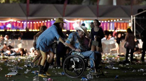 Masacru în Las Vegas! 50 de morţi şi peste 200 de răniţi!