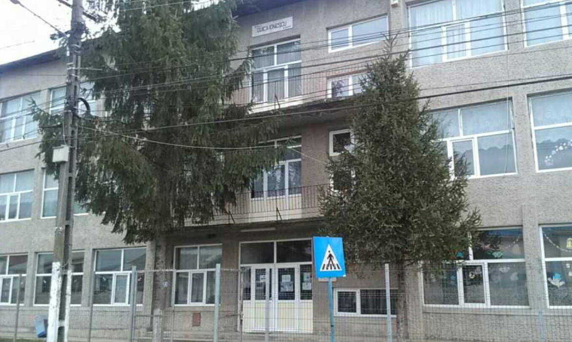 Dascălii fac apel pentru donații. În pandemie, profesorii se mobilizează pentru a obține tablete pentru elevi
