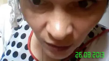 Monologurile Laurei Vargalui. Stilista socheaza cu cateva clipuri naucitoare. Vezi cum o “tavaleste” pe Monica Barladeanu