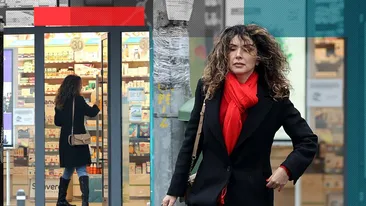 CANCAN.RO a găsit-o răvășită toată pe iubita lui Mircea Badea: Carmen Brumă s-a luptat pentru o plasă cu produse bio!