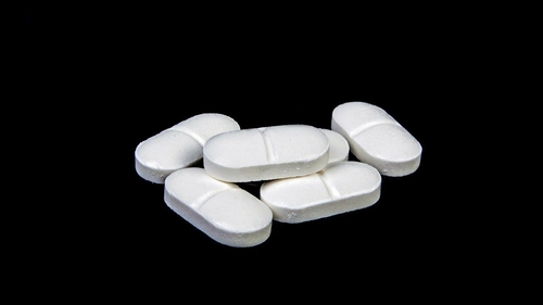 Medicii sunt în alertă! Paracetamolul ar putea fi adevărata cauză a hepatitei ”misterioase”