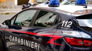 Badantă româncă din Italia, acuzată că a bătut crunt bătrâna asistată. “Patul era plin de sânge!” Riscă patru ani și jumătate de închisoare