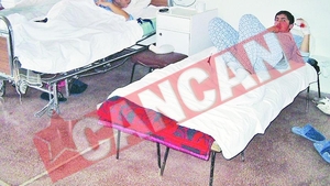Pacientii dorm pe usi la Spitalul de Urgenta