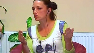 VIDEO Sotia lui Bleont a gasit un motiv halucinant pentru care Nadine il acuza de hartuire sexuala: "Ea joaca in viata reala rolul din piesa! Tot ce spune sunt replici din personajul ei"